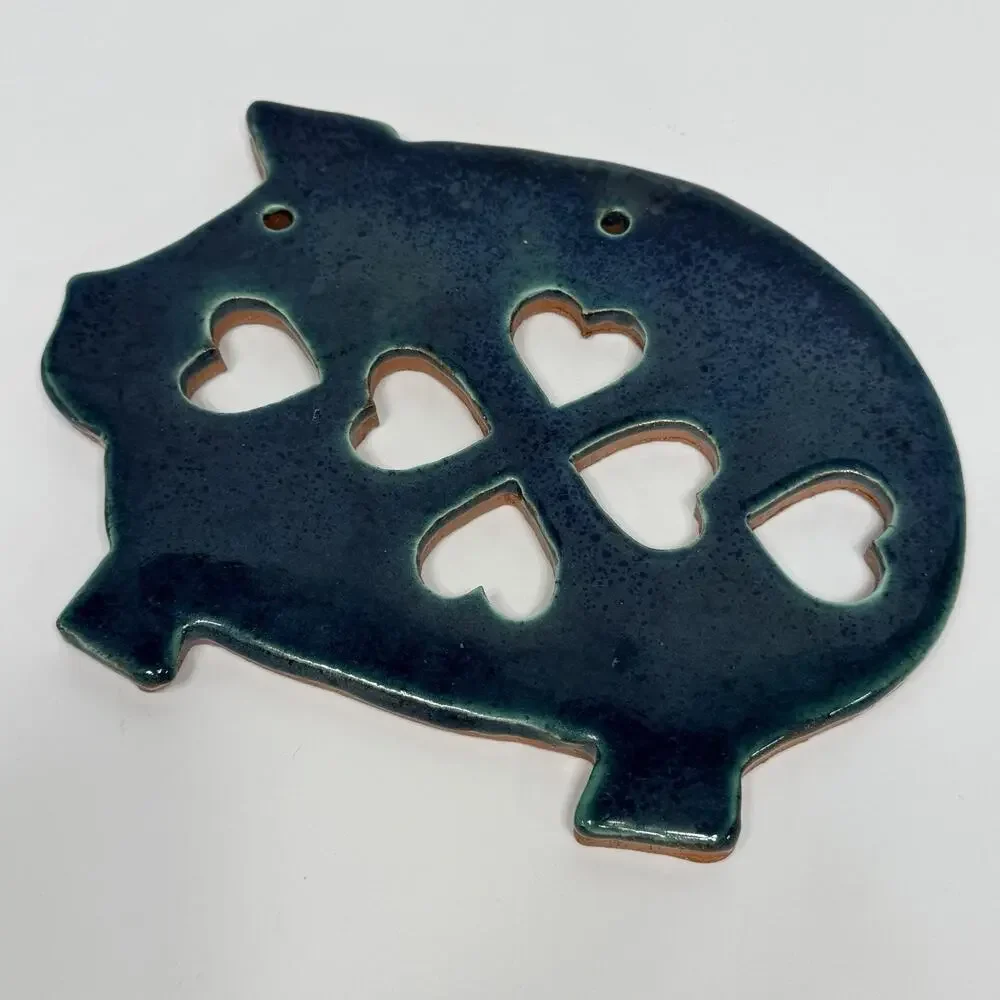 1990s Pottery Clay Pig Trivet Hearts Wall Decor 8